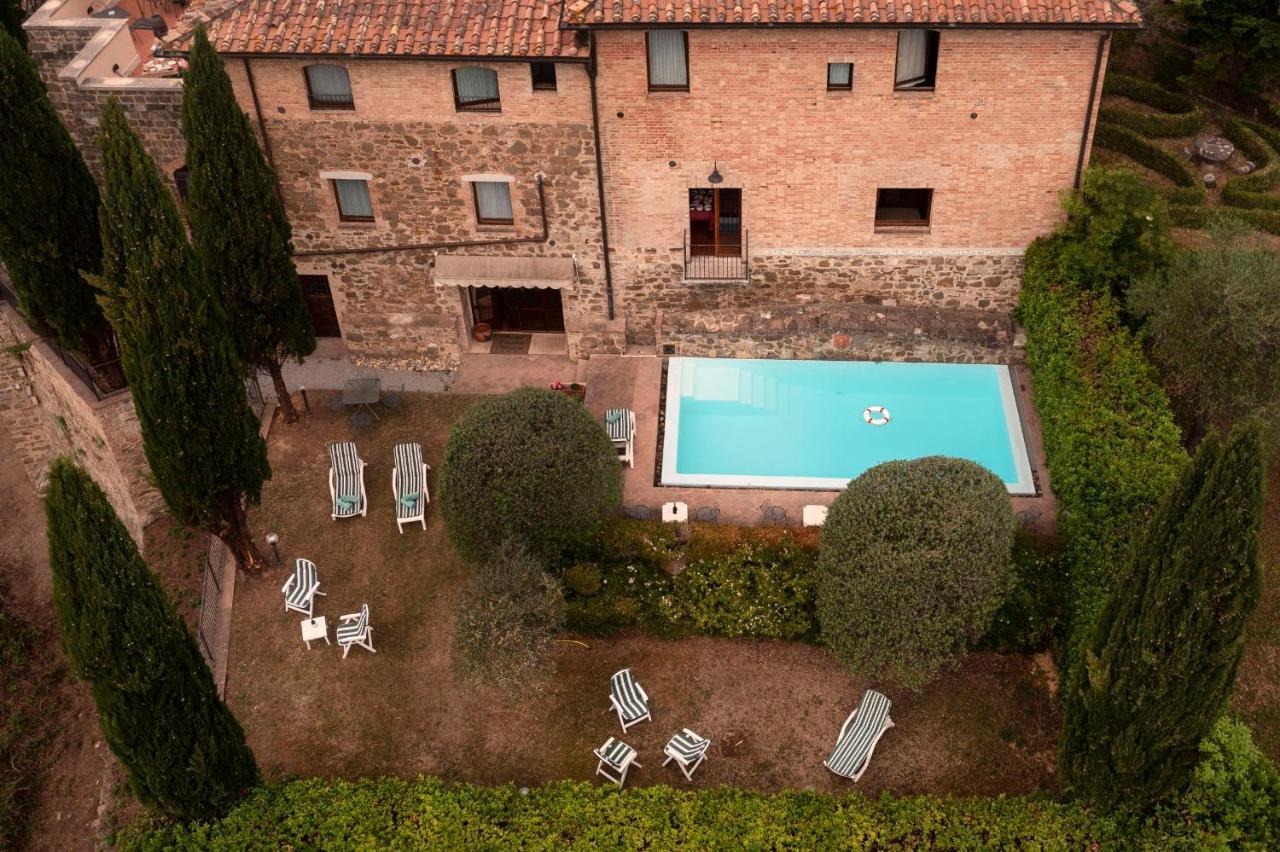 Hotel Vecchia Oliviera Montalcino Esterno foto