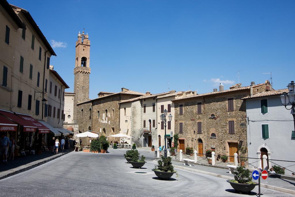 Hotel Vecchia Oliviera Montalcino Esterno foto